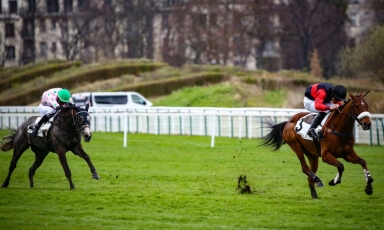 UN ELEVE DU GRAND COURGEON GAGNANT A AUTEUIL