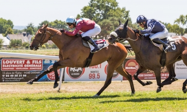 JOSHUA MOON WINNER AT SAVENAY
