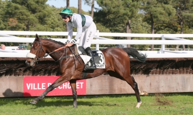 PREMIERE VICTOIRE DE JOSHUA MOON POUR SES NOUVEAUX...